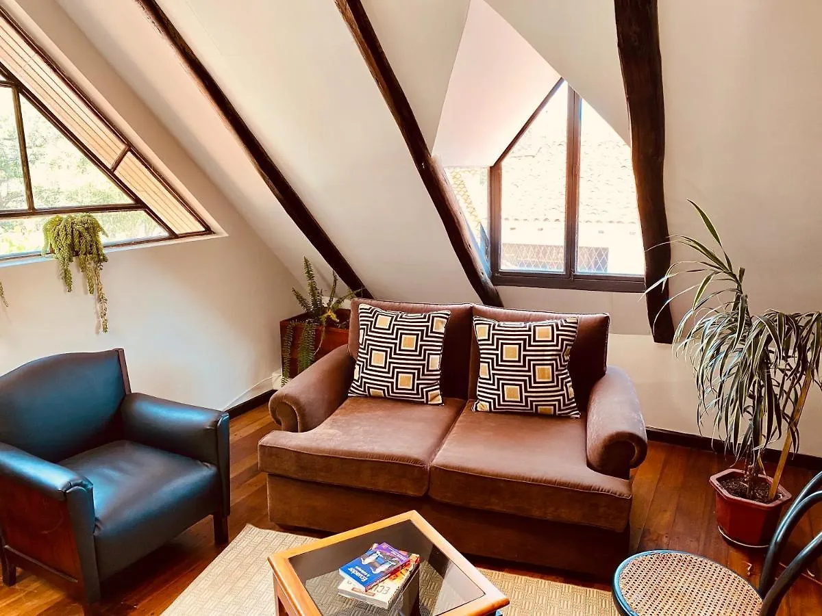 Cuenca Rooms Guest House